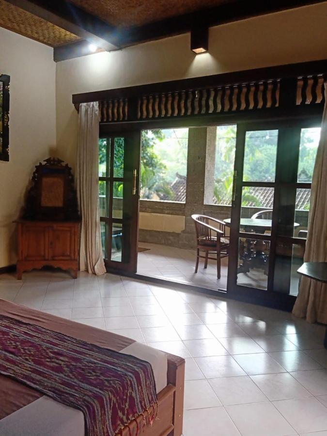 Family Guest House Убуд Экстерьер фото