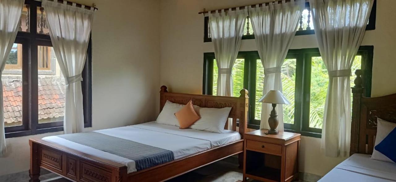 Family Guest House Убуд Экстерьер фото